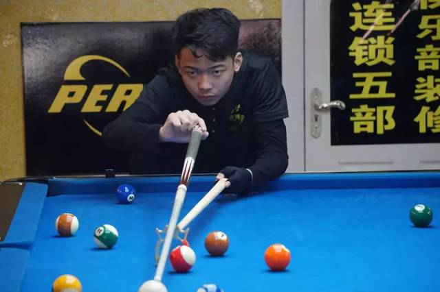 评论界建立 评论界建立